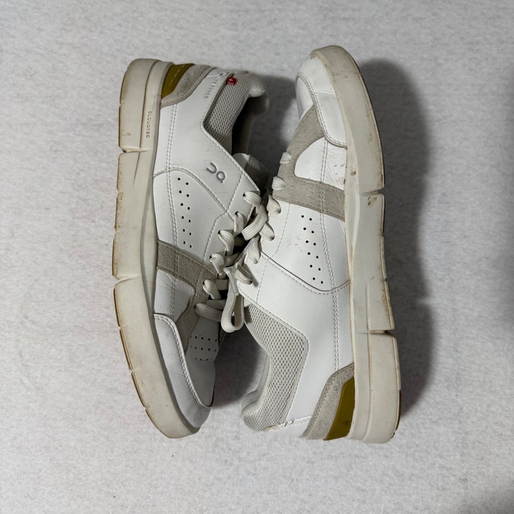 On Running The Roger Clubhouse White Grey Gold Women 9.5 Sneakers 48.99436